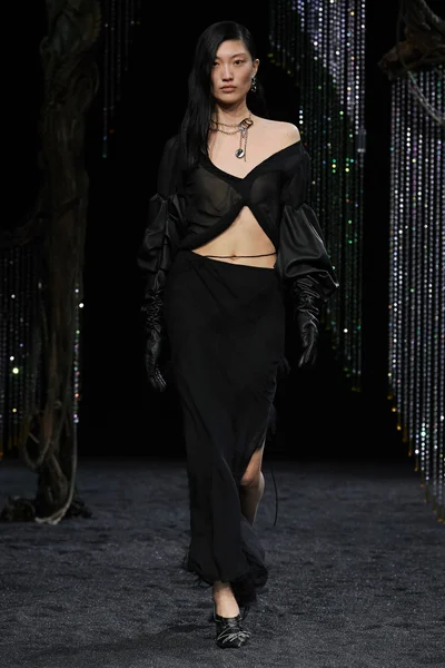 Look 49